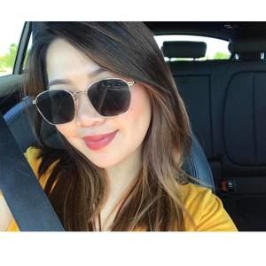 Meet your Posher, Christy